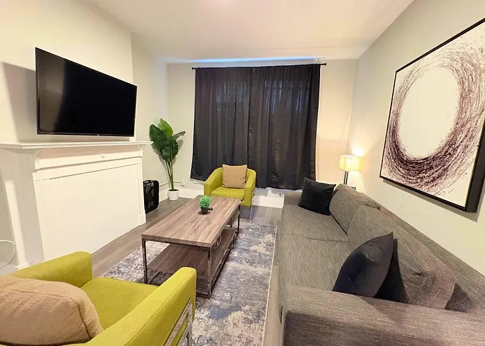 Apartment Chic 3br Hideout In Lincoln Park - Lincoln 3