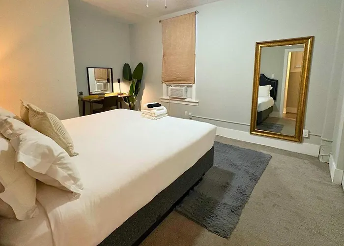 Chic 3br Hideout In Lincoln Park - Lincoln 3 *